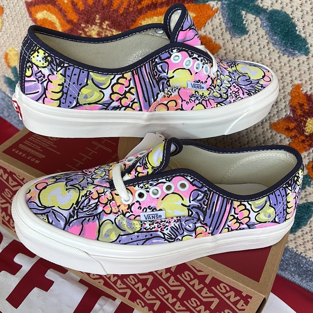 Vans Authentic 44 Dx
(Anahmfcty)Prsngtogvggspt
VNOA54F29GR
WMNS sneakers - Picture 11 of 16